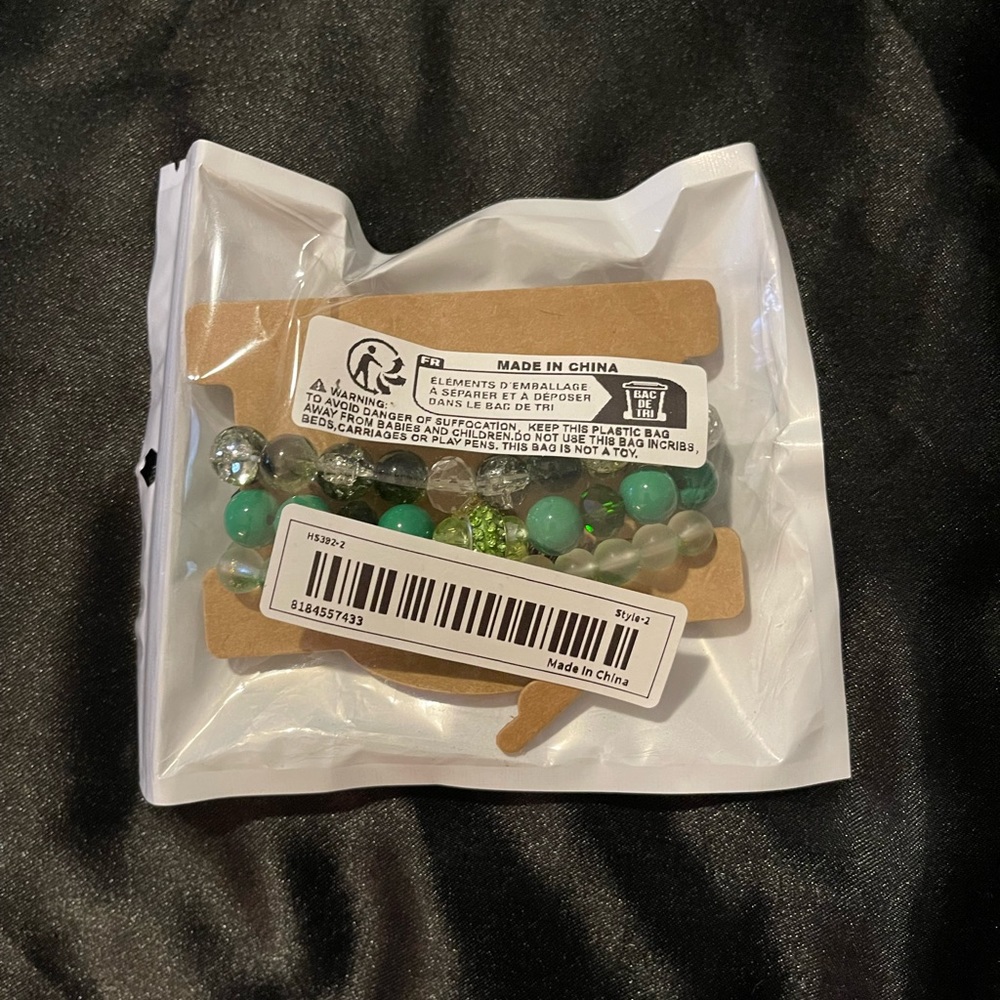 St Patrick’s Bracelet Set - Picture 6 of 7